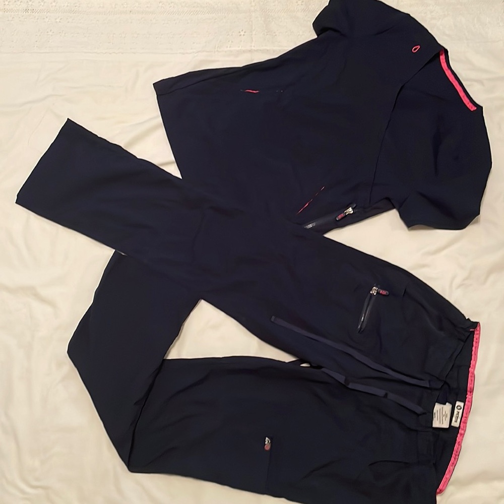 Koi lite scrub set